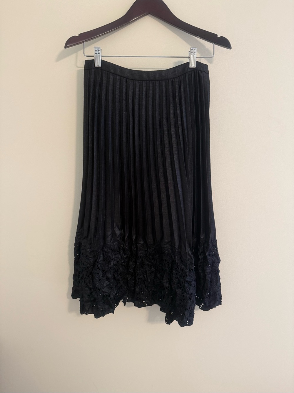 Les Copains Black Pleated Midi Skirt Small